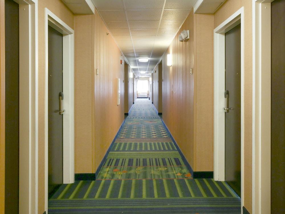 Quality Inn & Suites Jackson Exterior photo